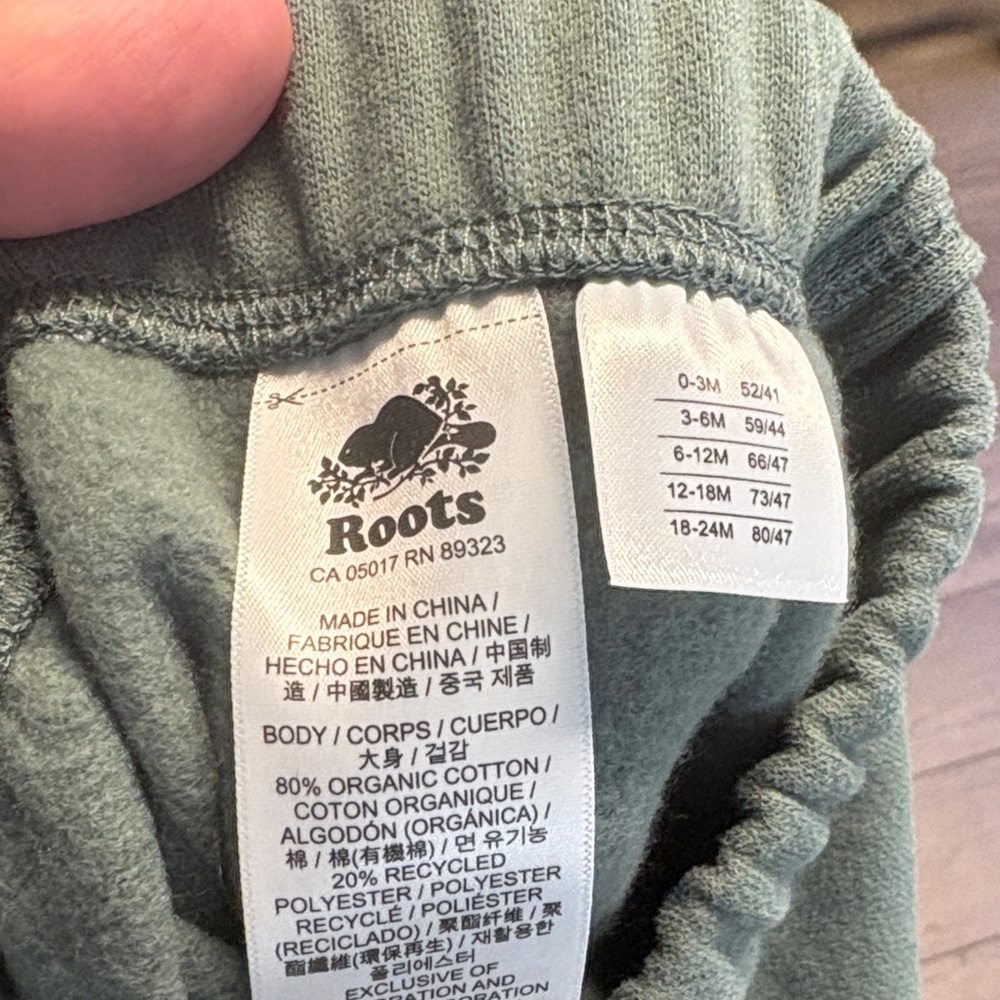 NWT Roots Joggers - Picture 5 of 5